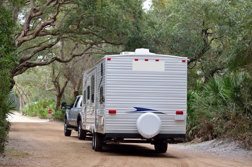 Towing vehicle